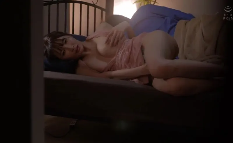 đưa sếp say xỉn về nhà, cậu nhân viên trúng độc đắc húp được vợ tiền bối xinh dâm