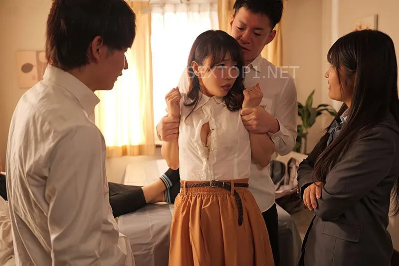 Không ưa má kế, bảo bối gọi bạn học về nhà cưỡng hiếp